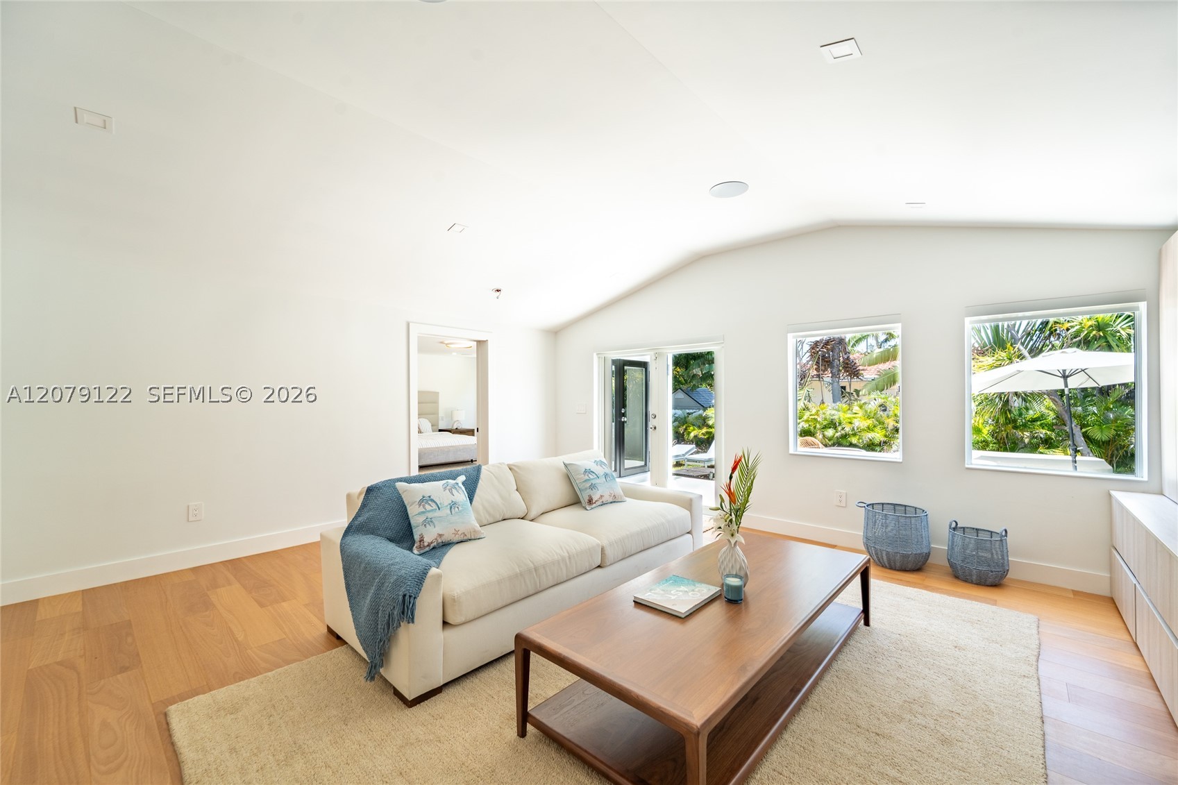 8926 Emerson Ave, Surfside FL 33154