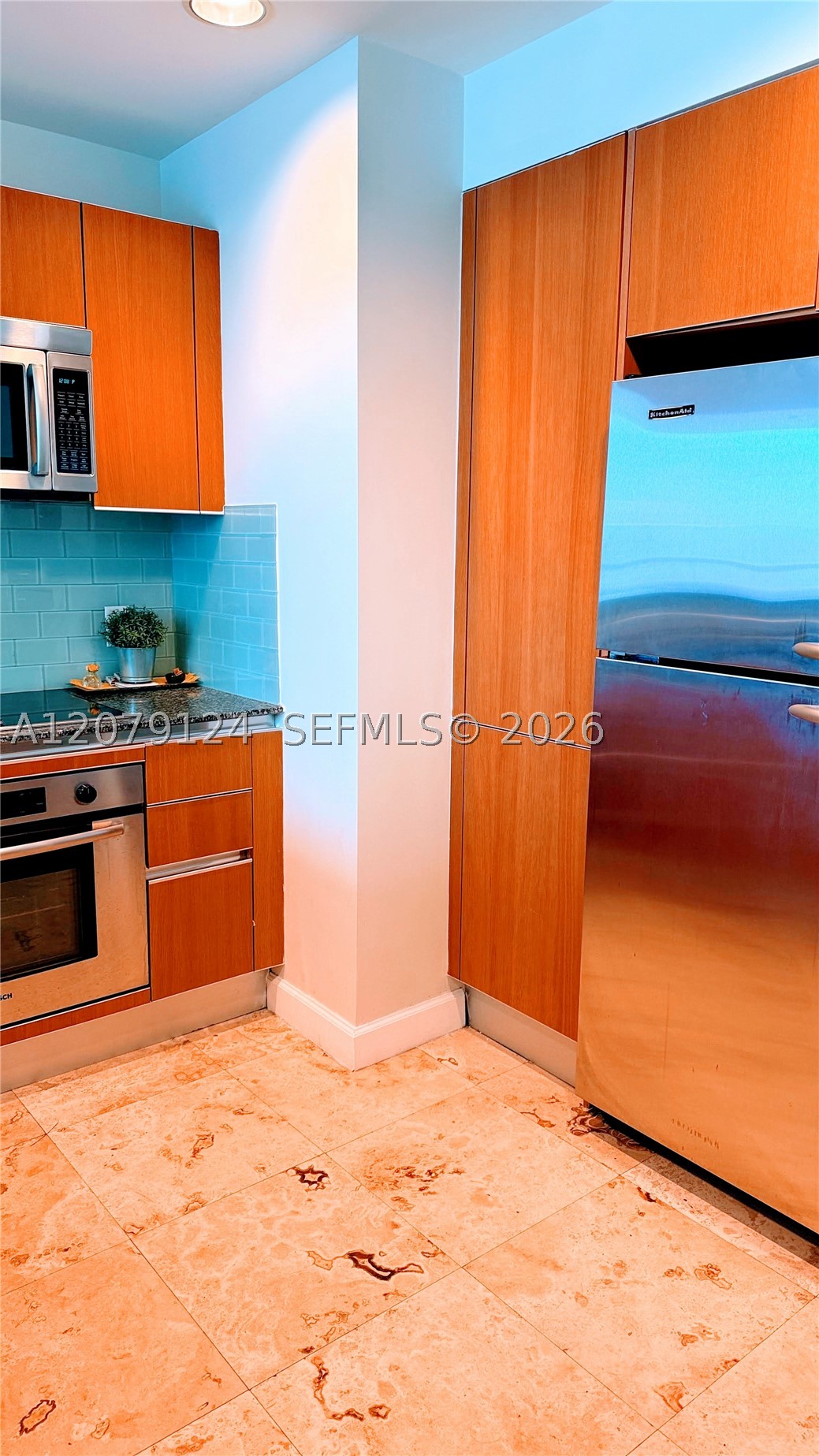 1060 Brickell Ave #2709, Miami FL 33131