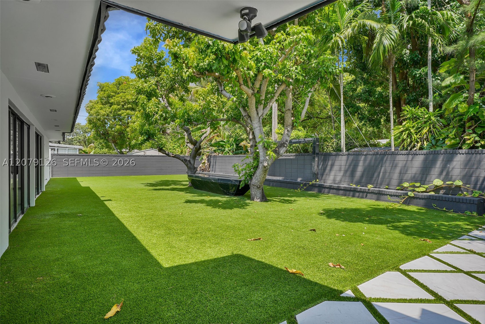 315 NE 122nd St #0, North Miami FL 33161