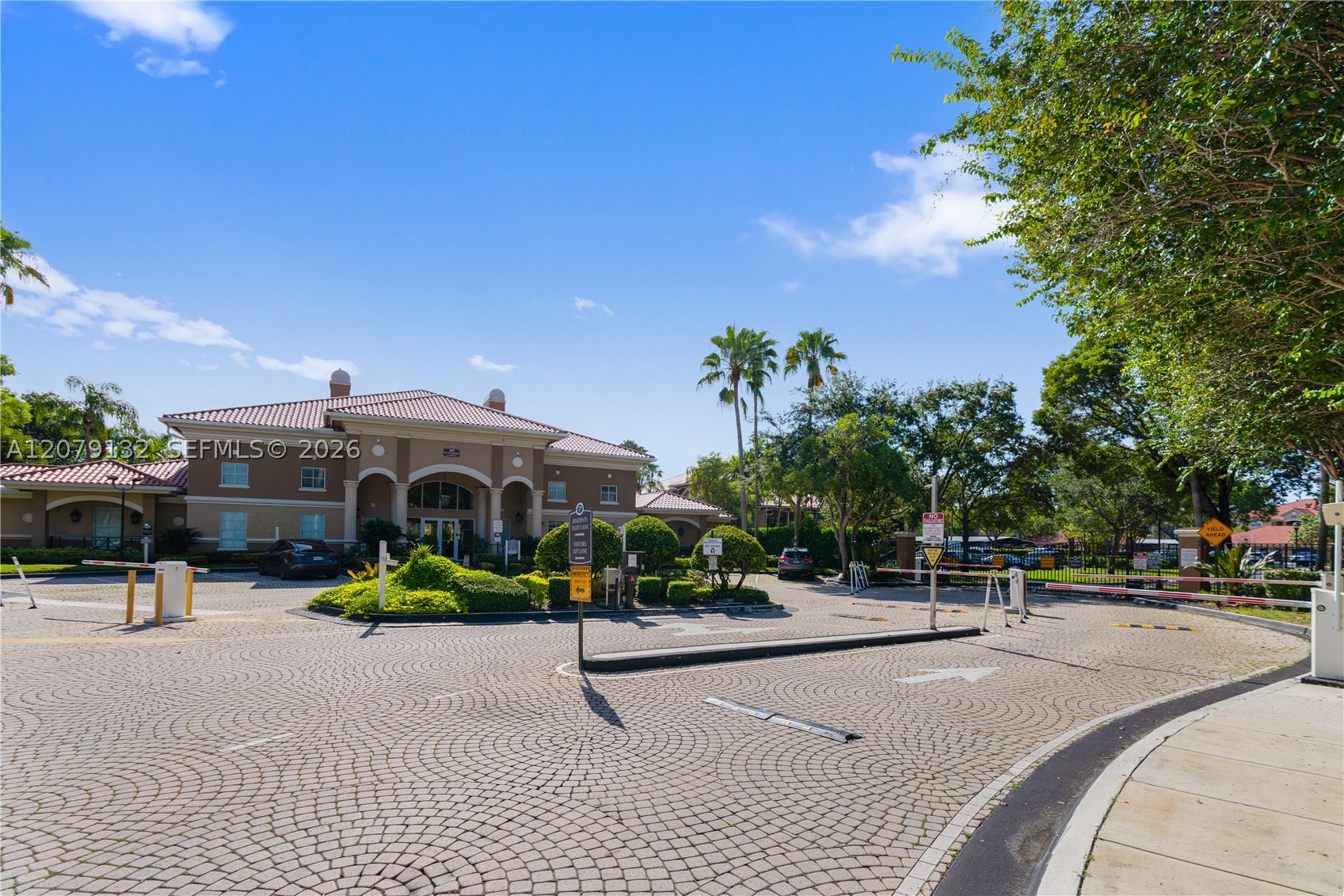 11701 SW 2nd St #5306, Pembroke Pines FL 33025
