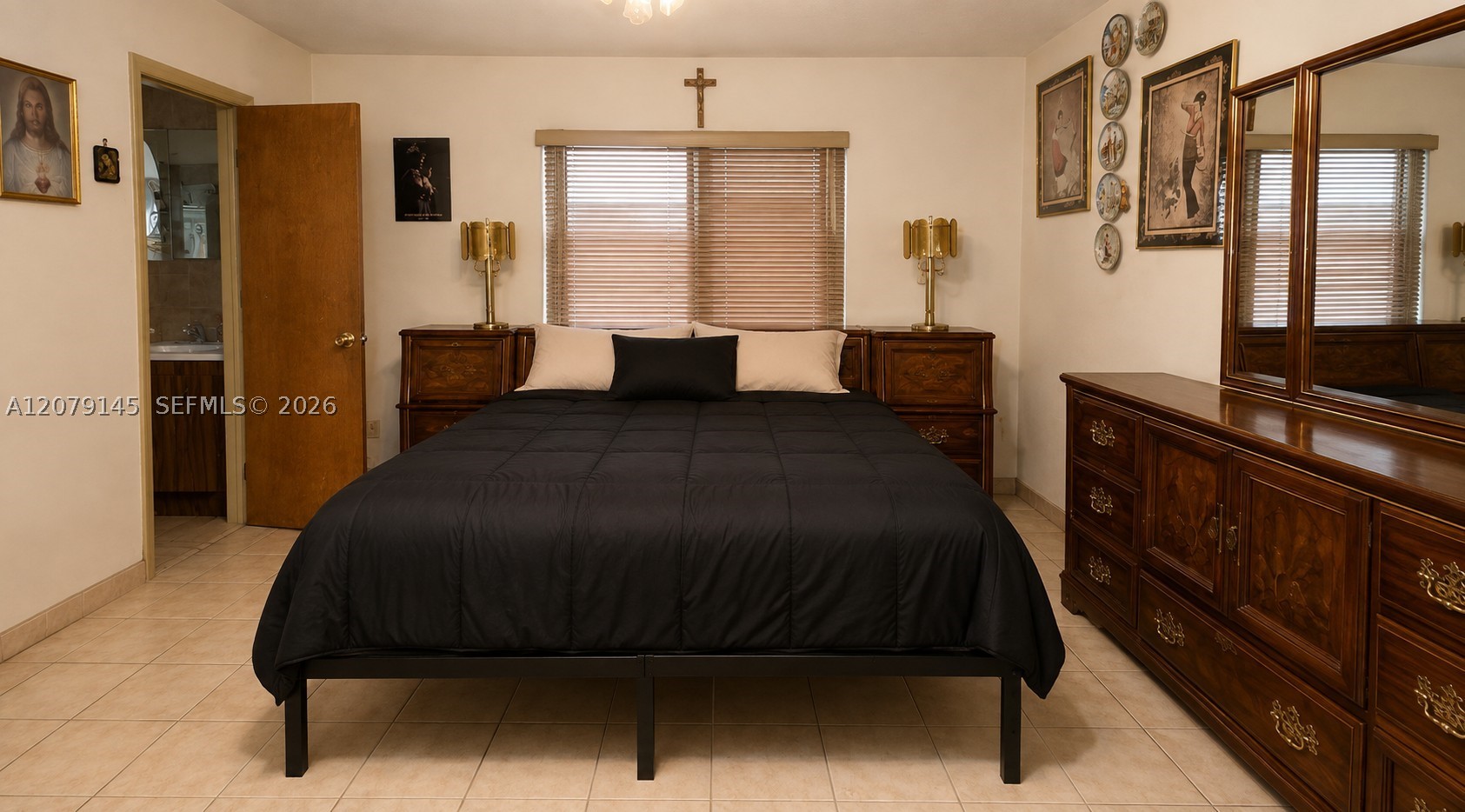 3441 NW 17th St, Miami FL 33125