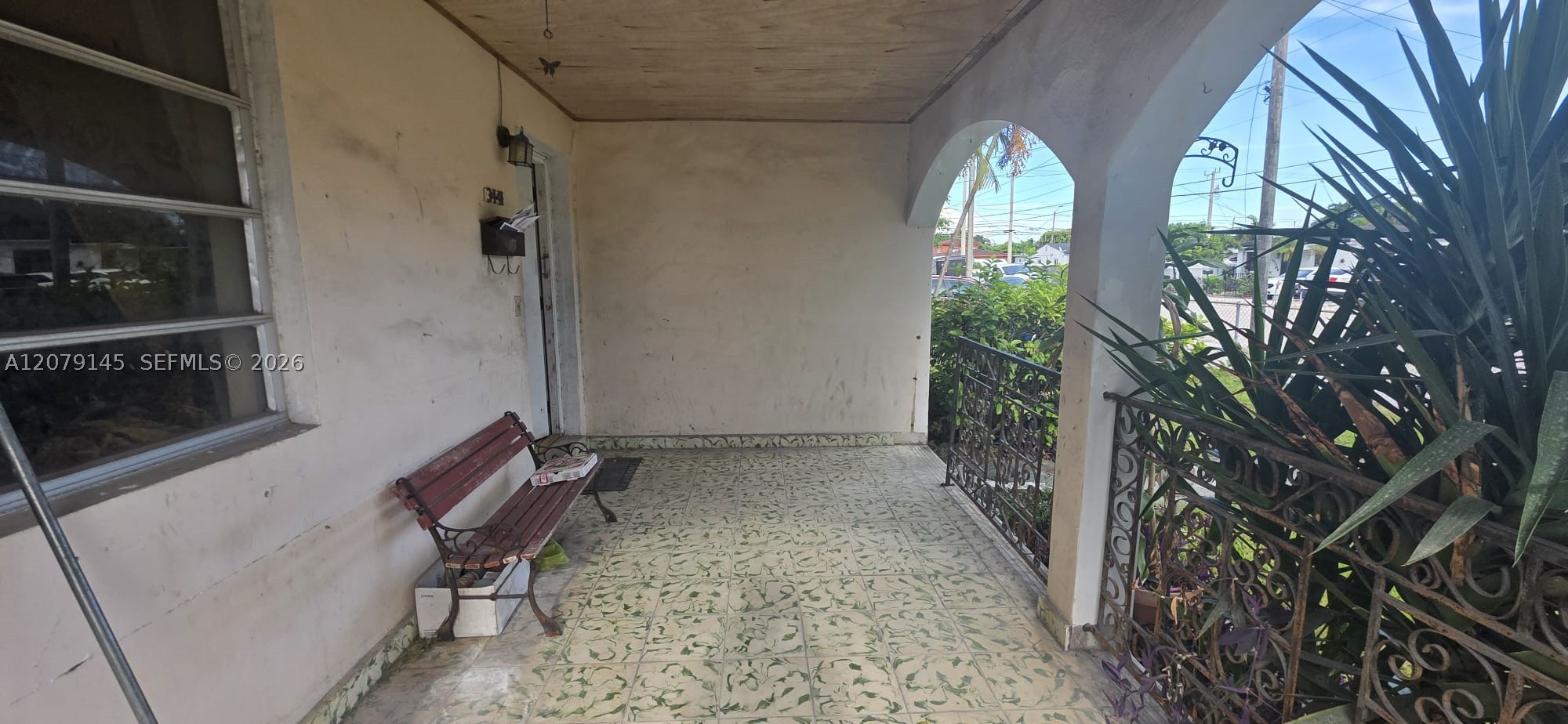 3441 NW 17th St, Miami FL 33125
