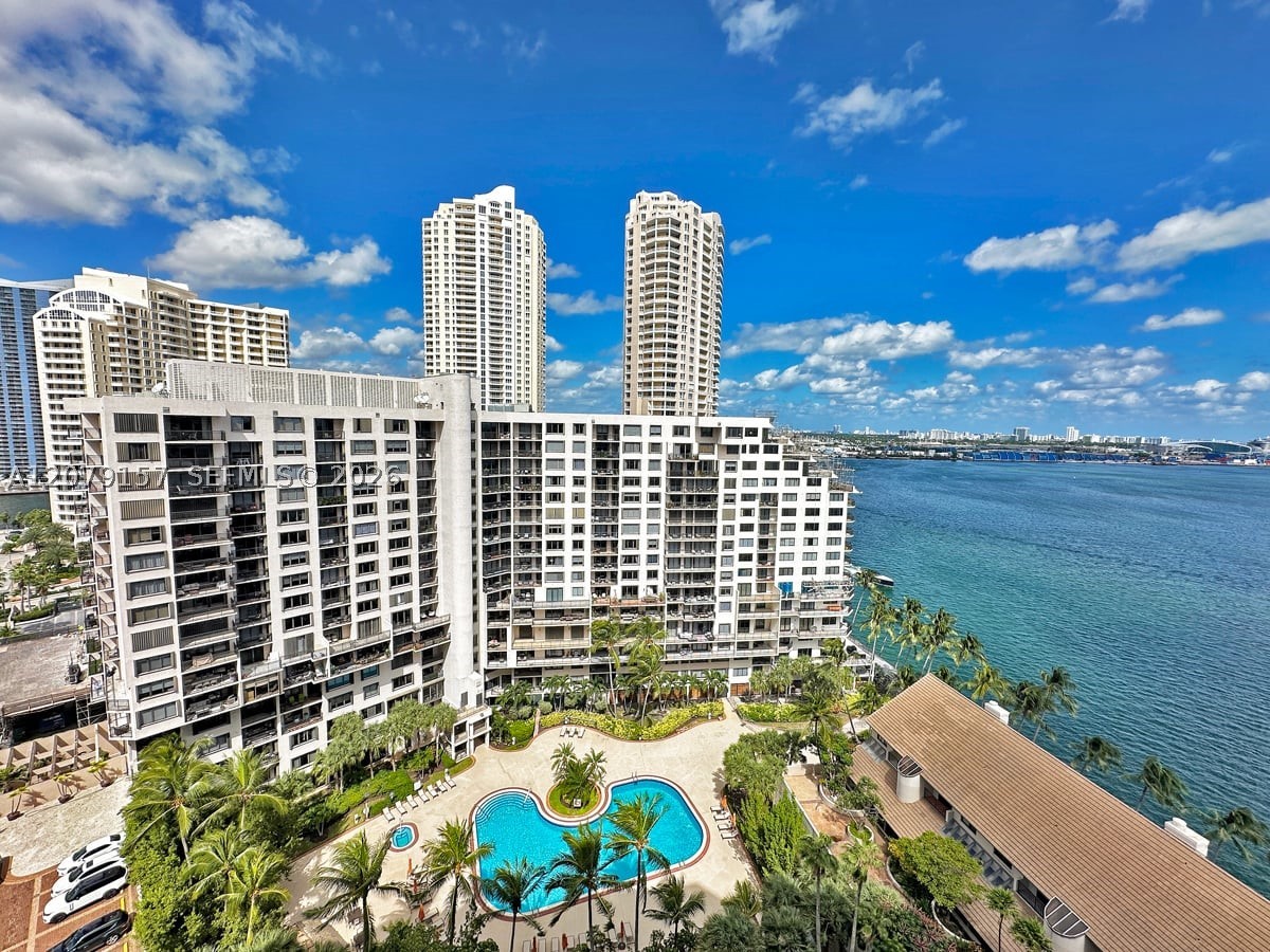 540 Brickell Key Dr #218, Miami FL 33131