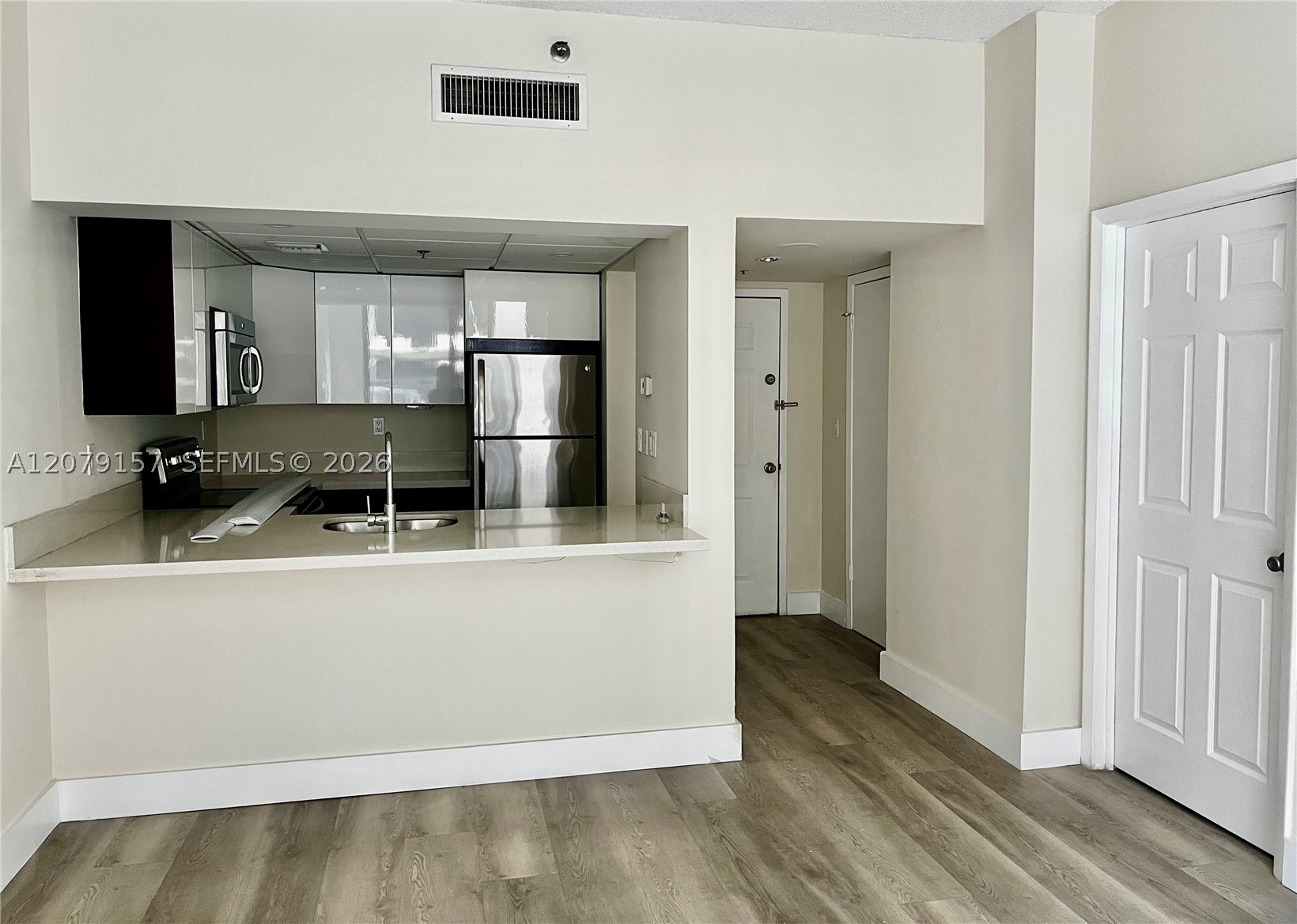540 Brickell Key Dr #218, Miami FL 33131