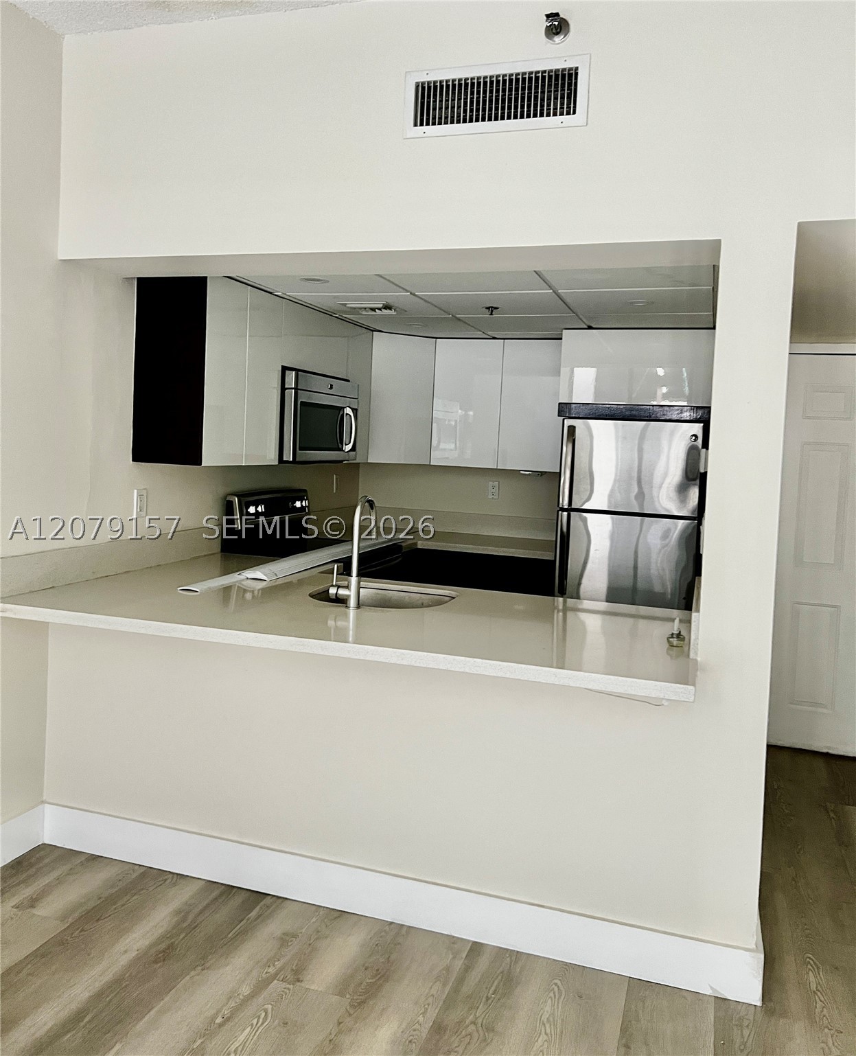 540 Brickell Key Dr #218, Miami FL 33131