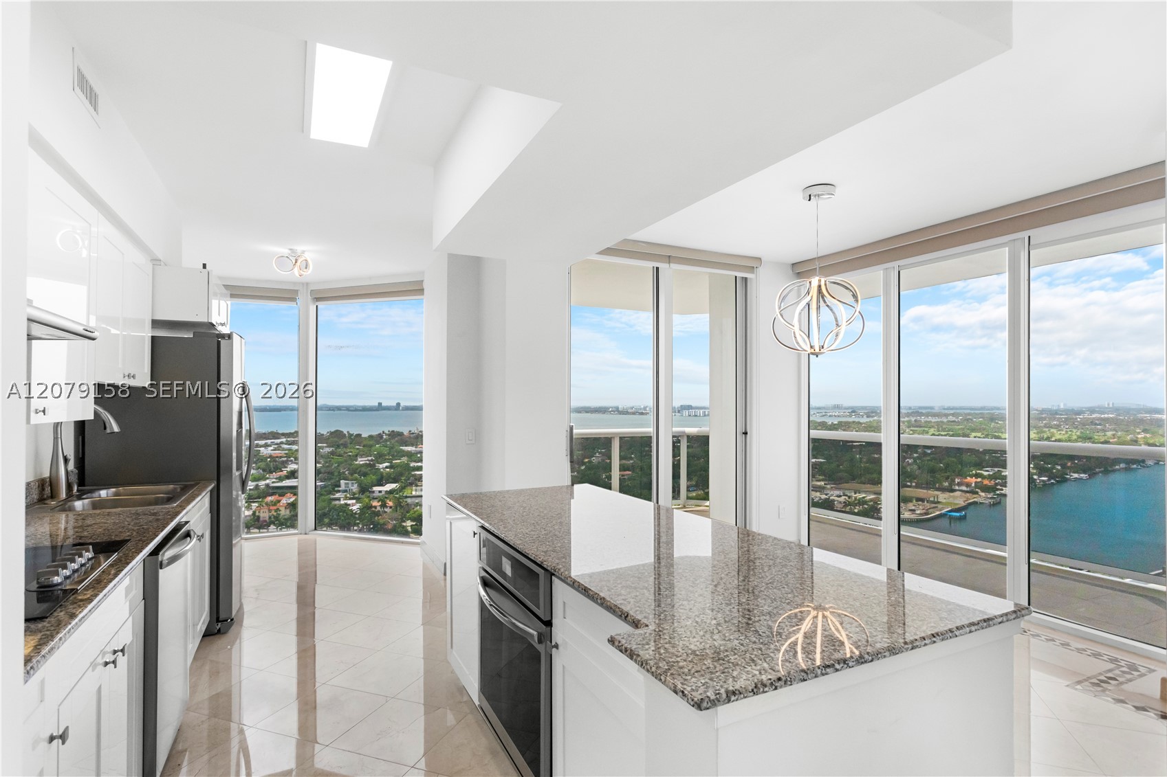 4779 Collins Ave #2707, Miami Beach FL 33140