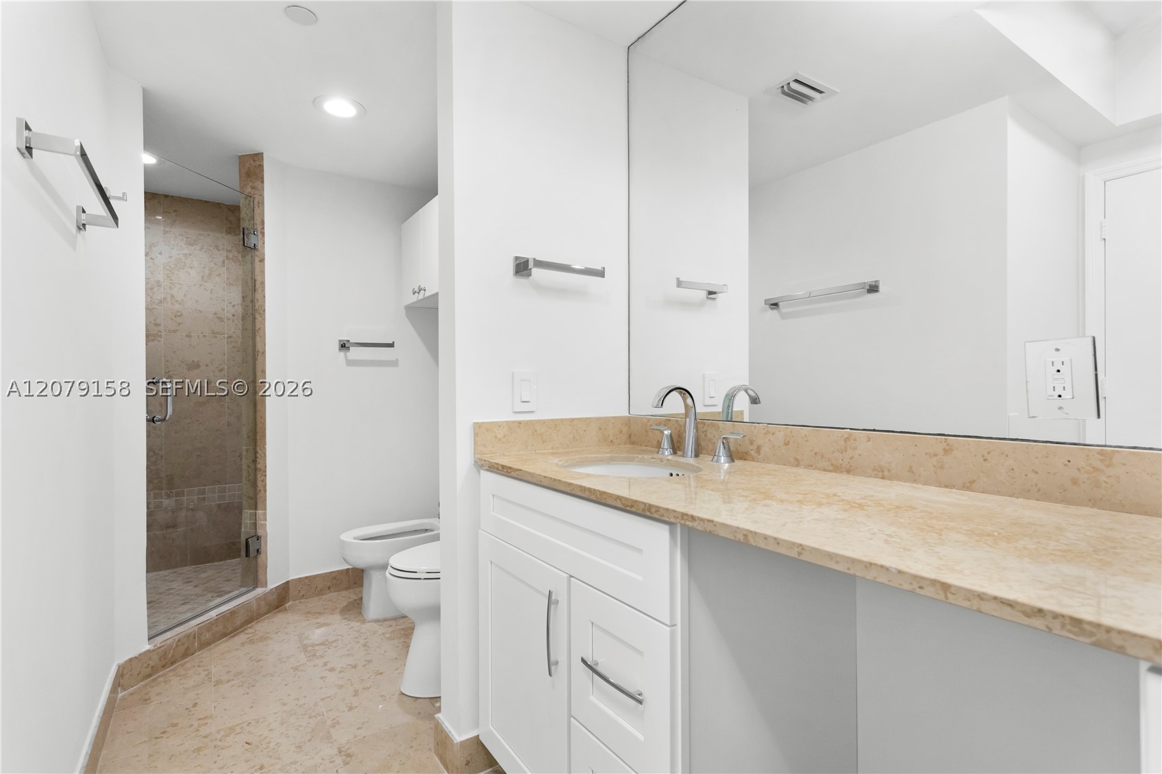 4779 Collins Ave #2707, Miami Beach FL 33140