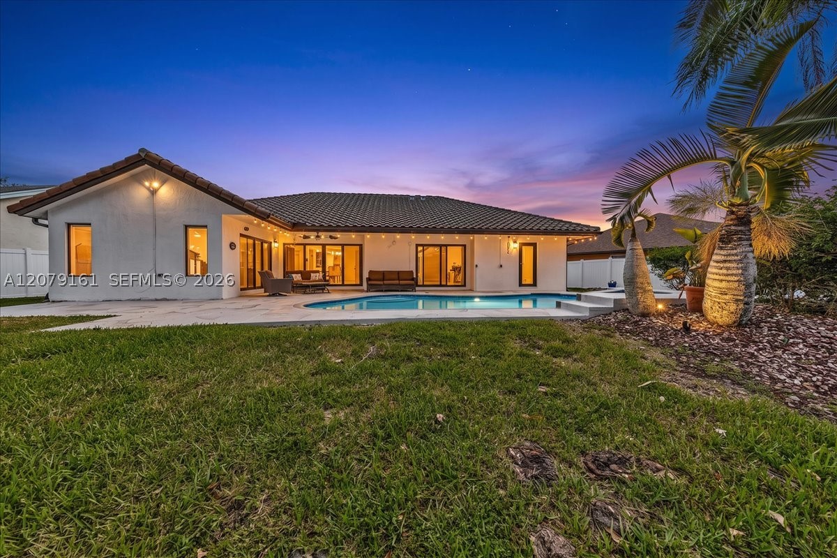 15056 SW 10th St, Sunrise FL 33326