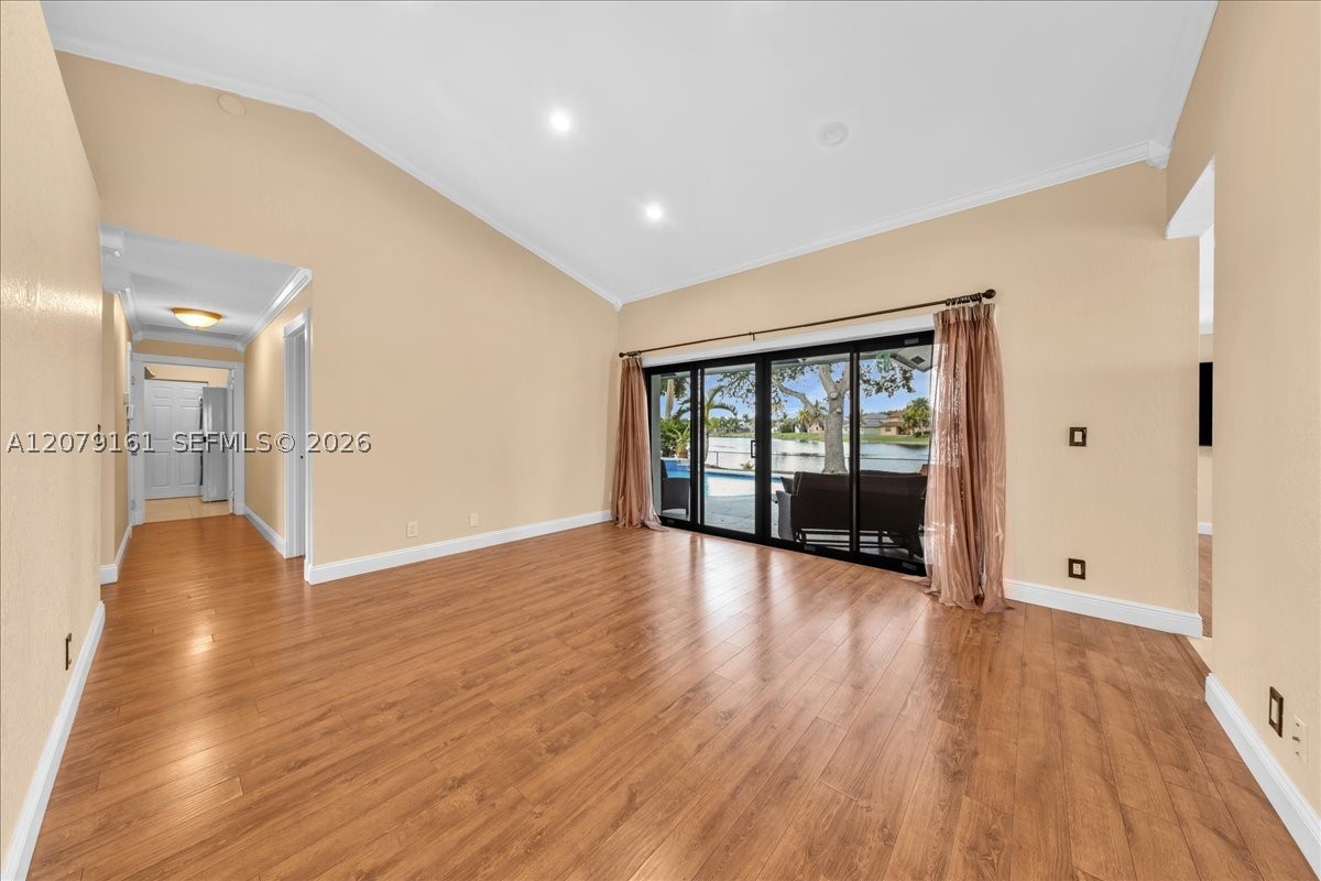 15056 SW 10th St, Sunrise FL 33326