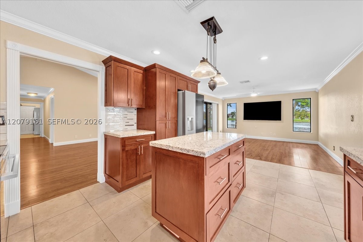 15056 SW 10th St, Sunrise FL 33326
