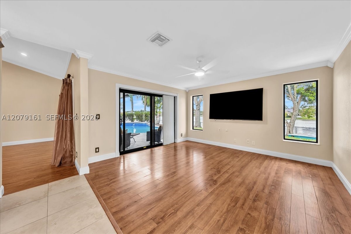 15056 SW 10th St, Sunrise FL 33326
