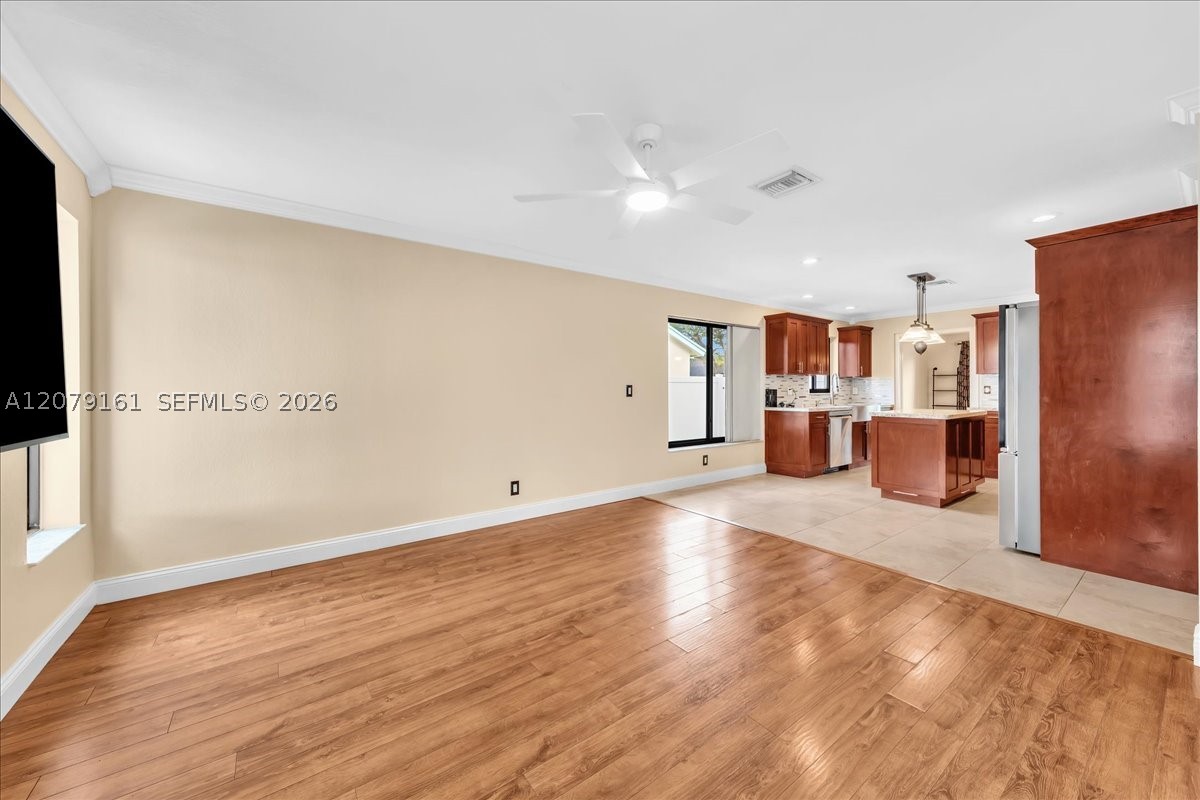 15056 SW 10th St, Sunrise FL 33326