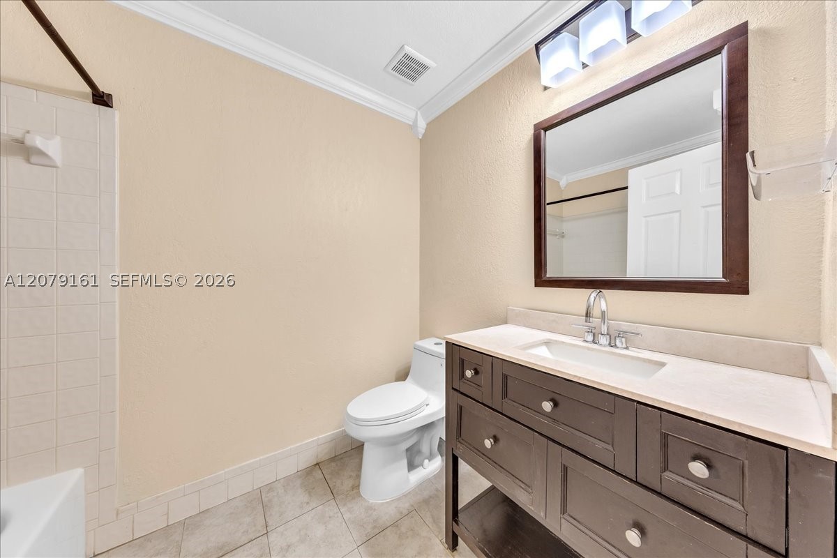 15056 SW 10th St, Sunrise FL 33326