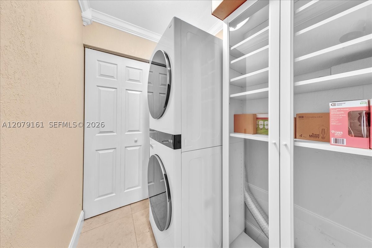 15056 SW 10th St, Sunrise FL 33326