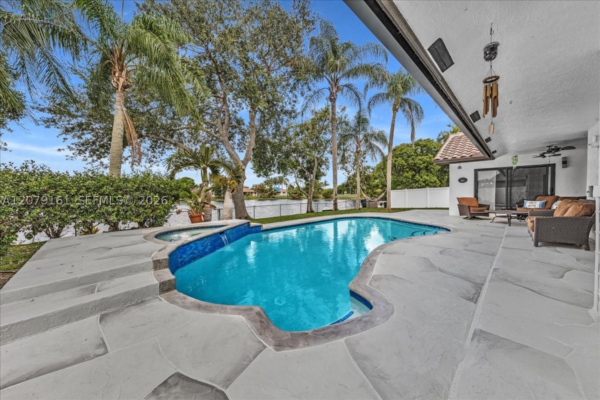 15056 SW 10th St, Sunrise FL 33326