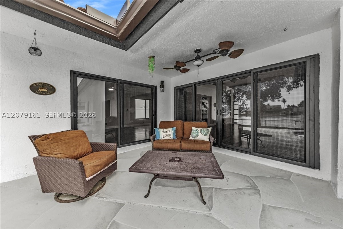 15056 SW 10th St, Sunrise FL 33326