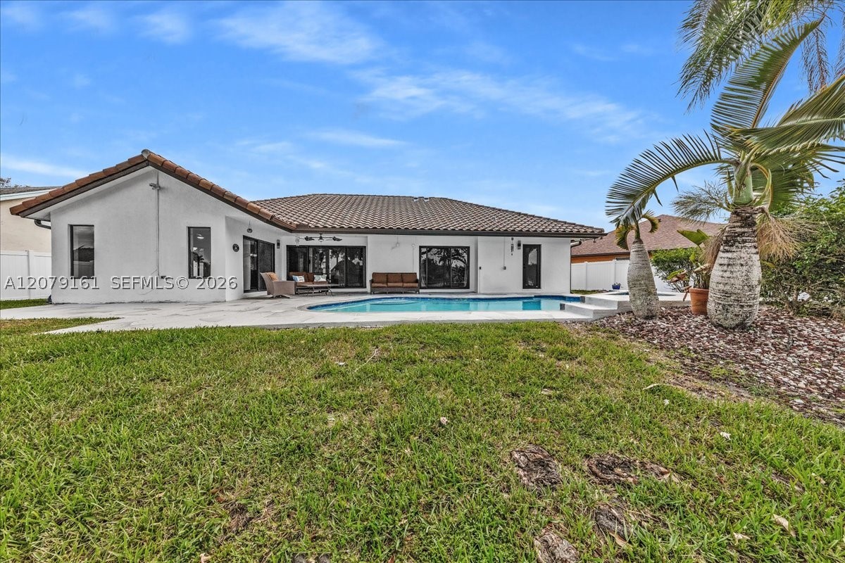 15056 SW 10th St, Sunrise FL 33326