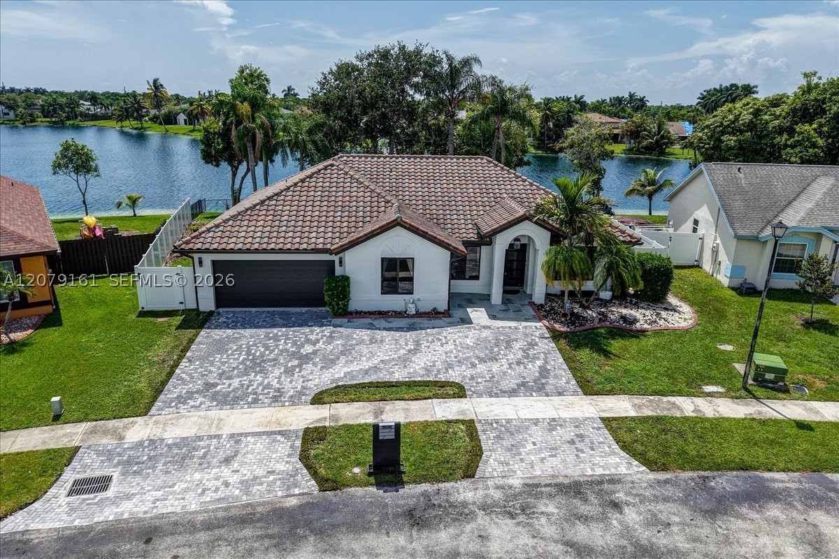 15056 SW 10th St, Sunrise FL 33326