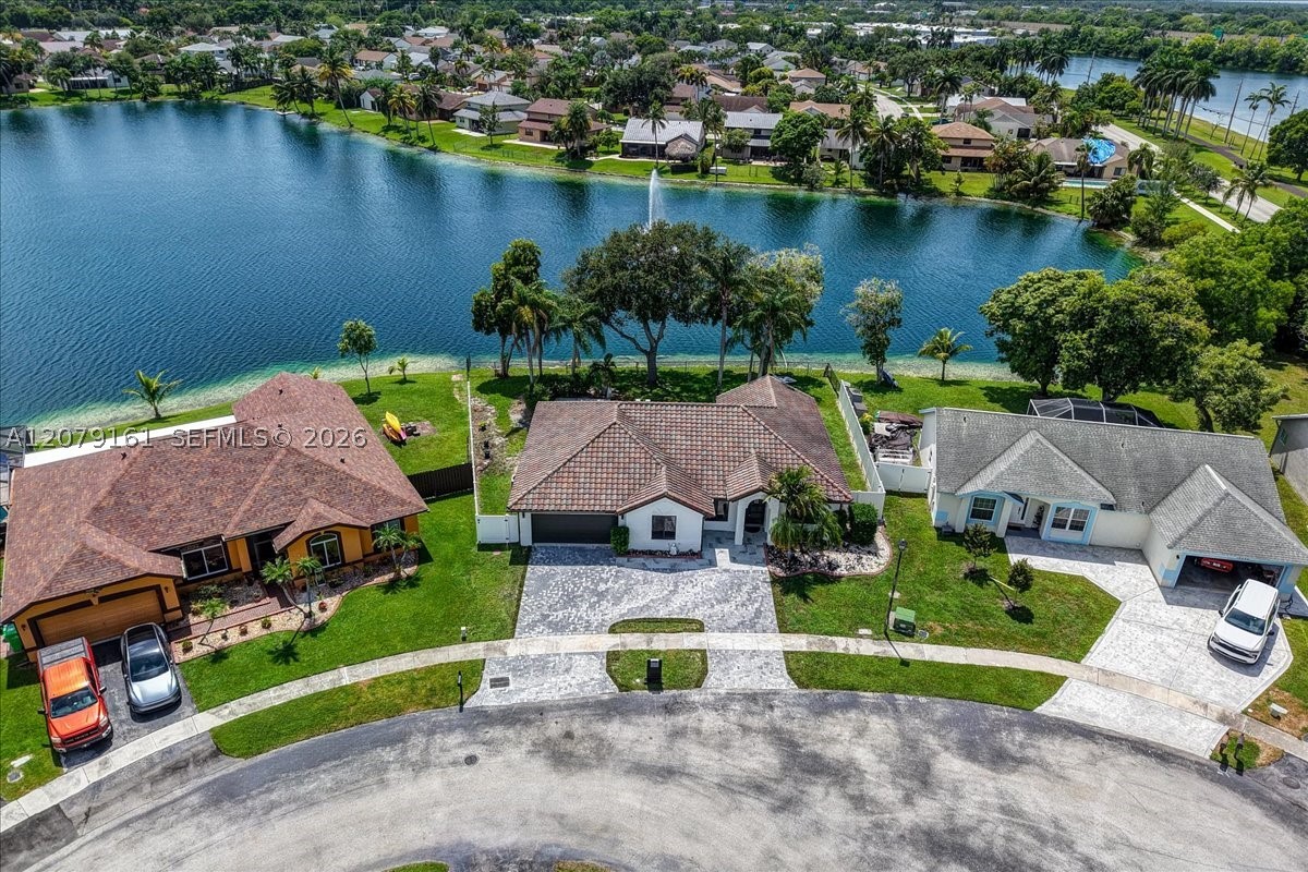 15056 SW 10th St, Sunrise FL 33326