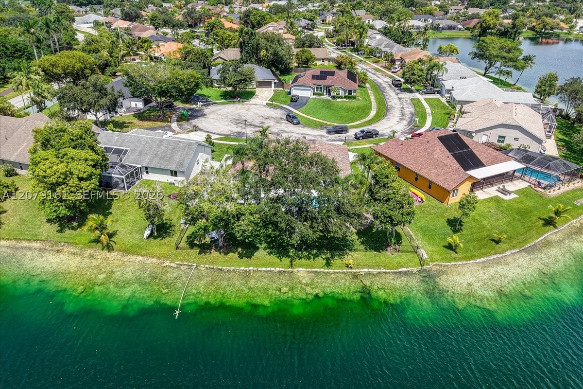 15056 SW 10th St, Sunrise FL 33326