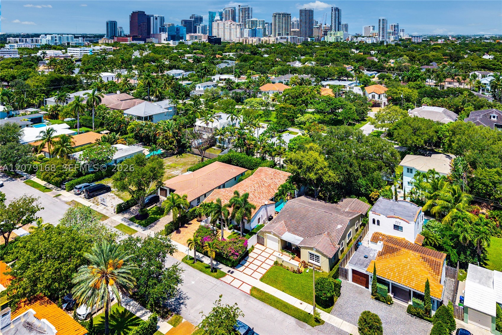1015 SE 11th Ct, Fort Lauderdale FL 33316