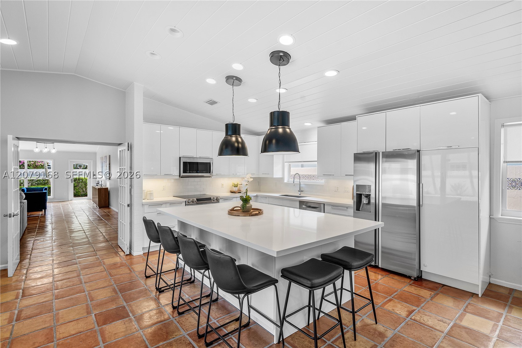 1015 SE 11th Ct, Fort Lauderdale FL 33316