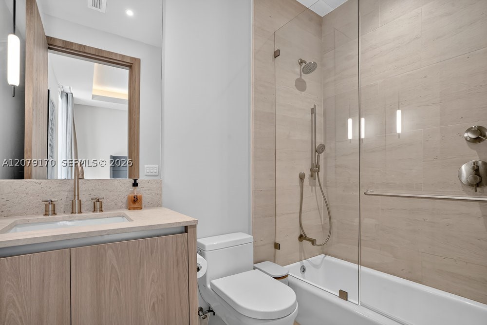 5831 Alton Rd, Miami Beach FL 33140