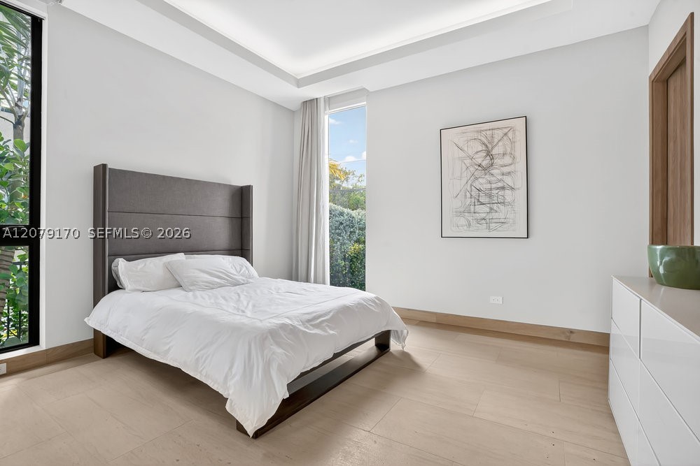 5831 Alton Rd, Miami Beach FL 33140