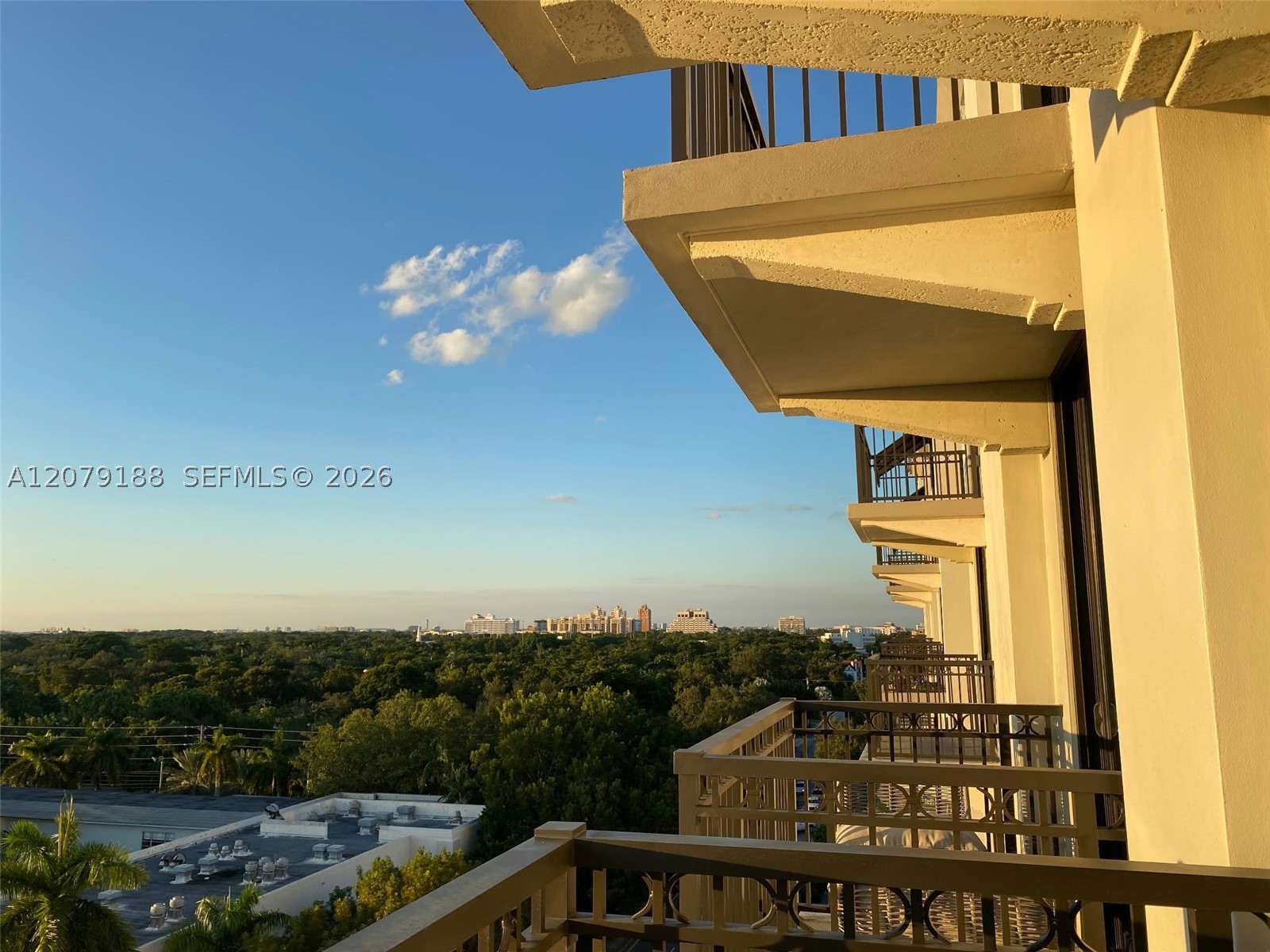 301 Altara Ave #725, Coral Gables FL 33146