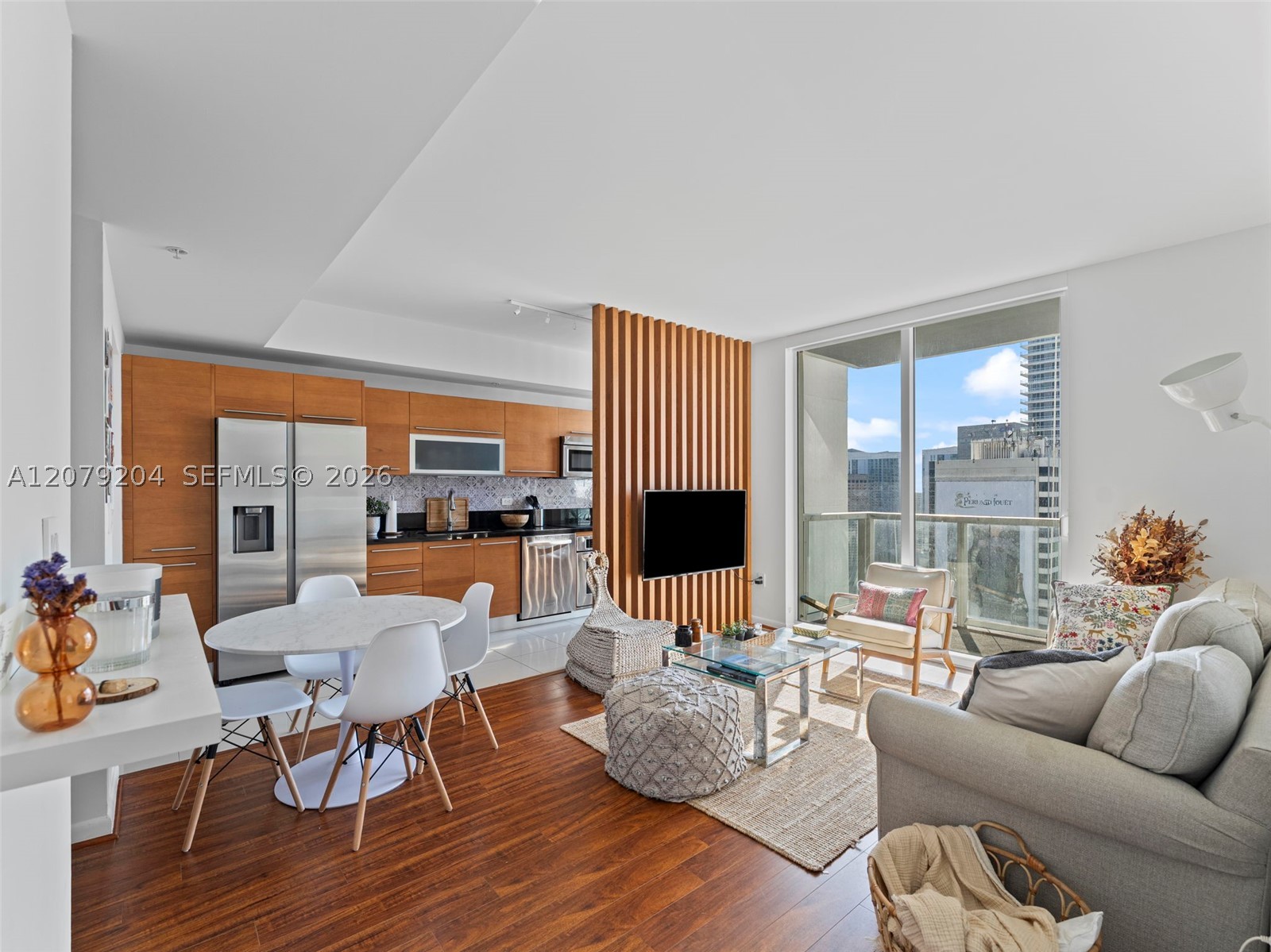 244 Biscayne Blvd #3105, Miami FL 33132