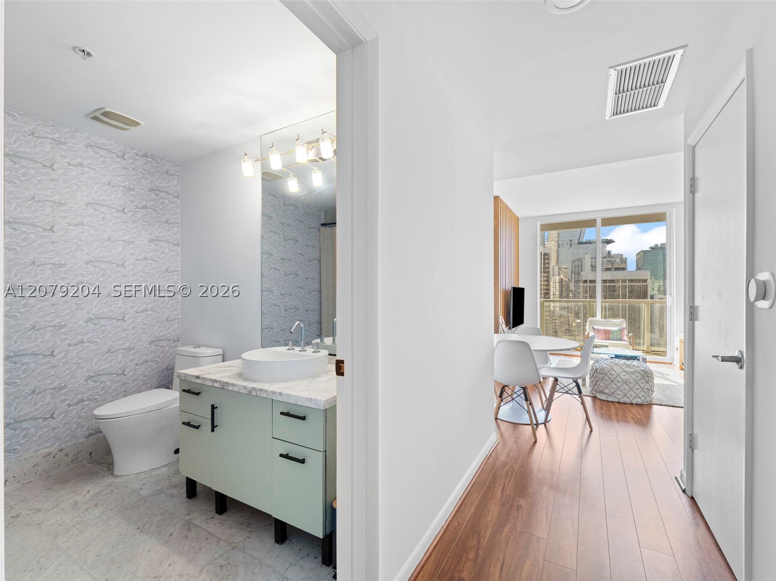 244 Biscayne Blvd #3105, Miami FL 33132