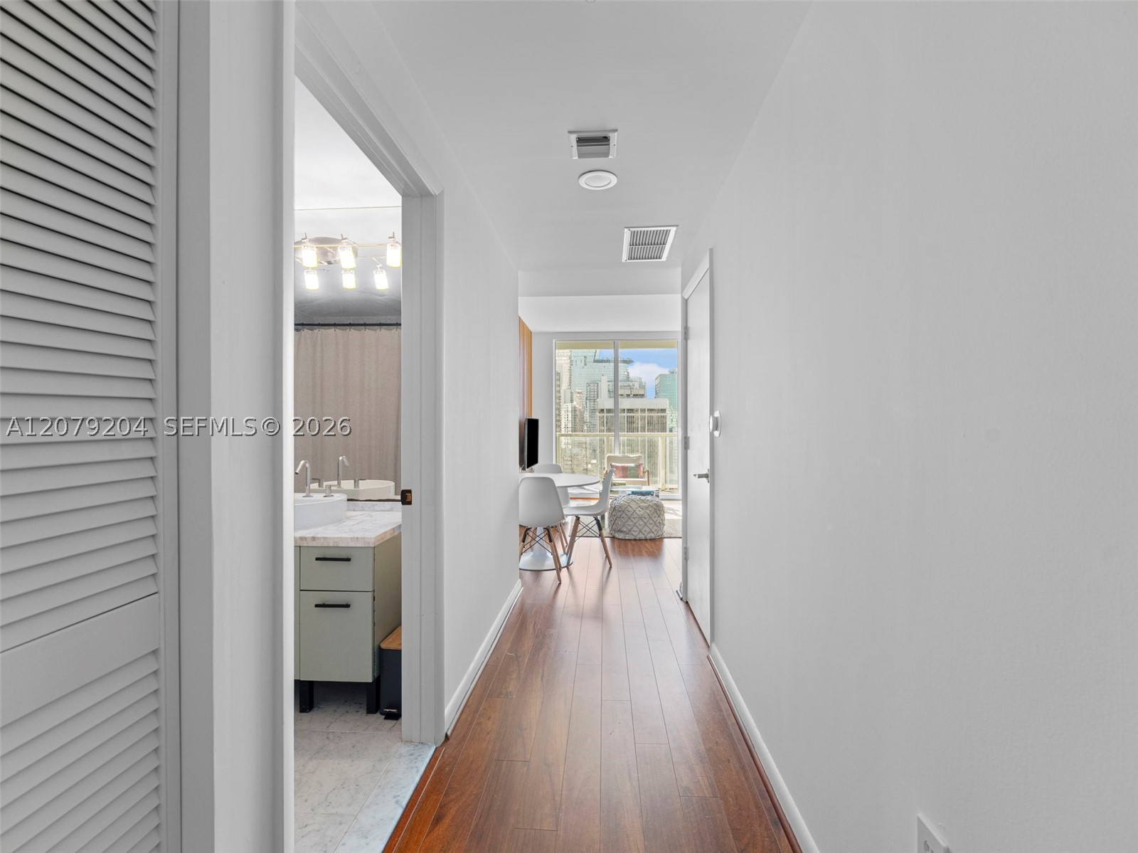 244 Biscayne Blvd #3105, Miami FL 33132