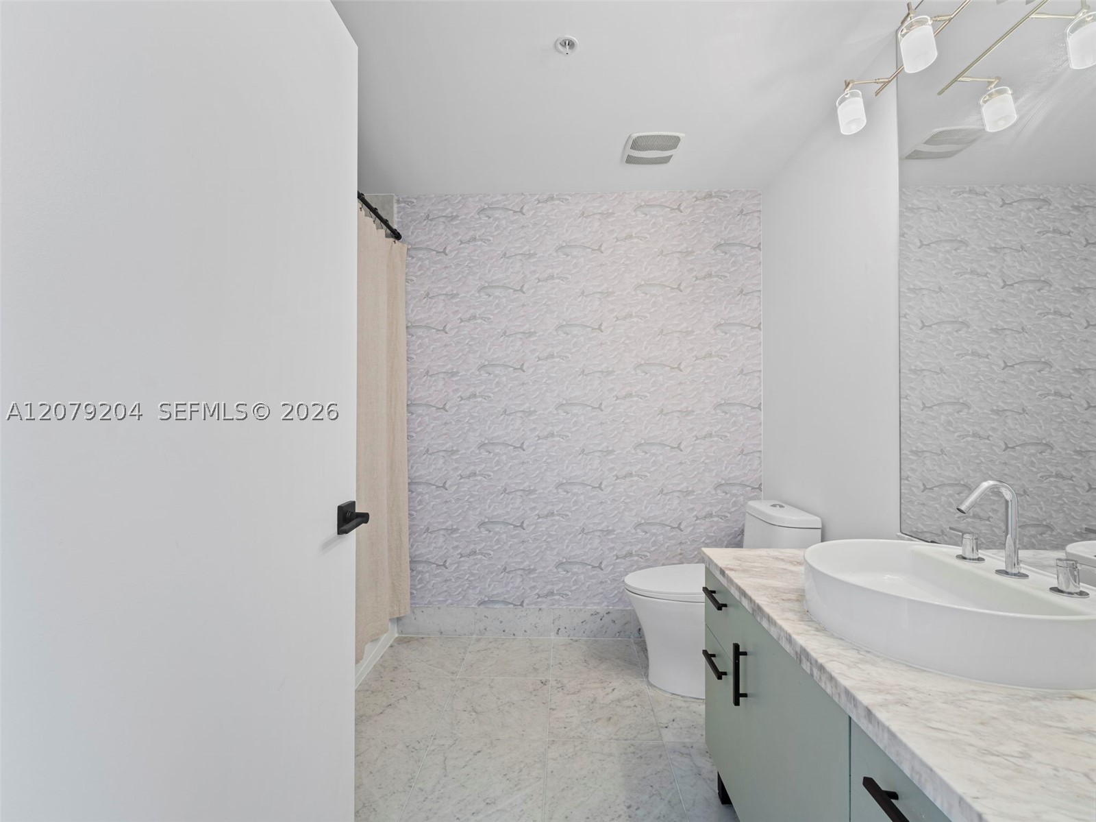 244 Biscayne Blvd #3105, Miami FL 33132