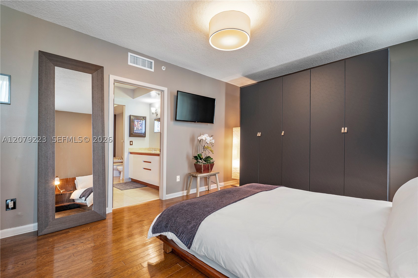 1500 Ocean Dr #810, Miami Beach FL 33139