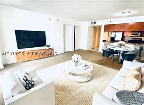 1200 Brickell Bay Dr #3318, Miami FL 33131