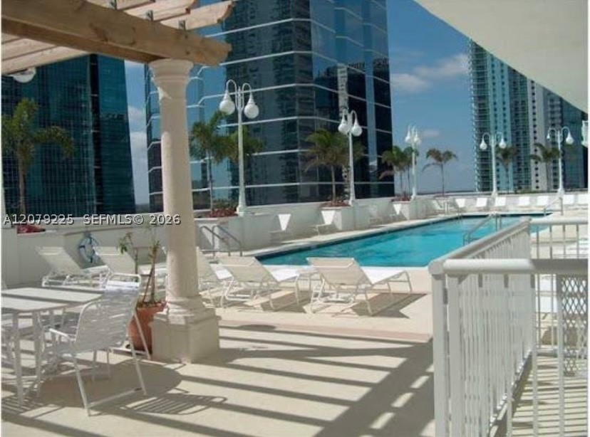 1200 Brickell Bay Dr #3318, Miami FL 33131