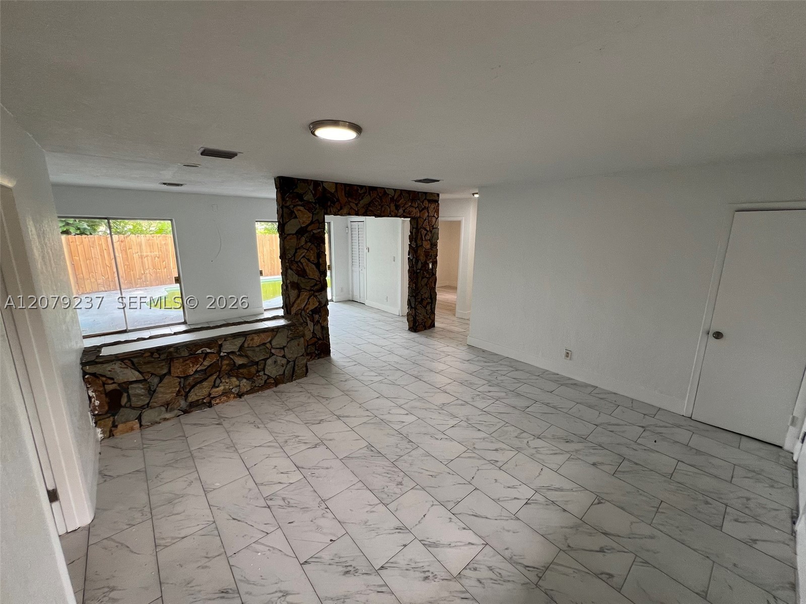 4421 NW 33rd St, Lauderdale Lakes FL 33319