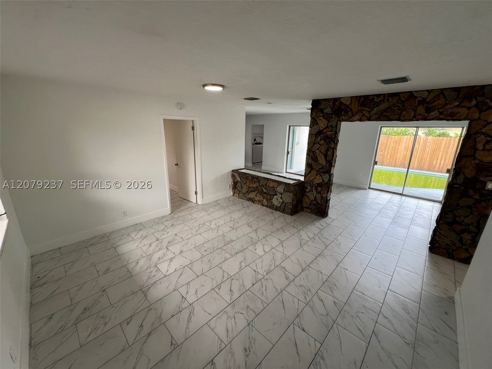 4421 NW 33rd St, Lauderdale Lakes FL 33319