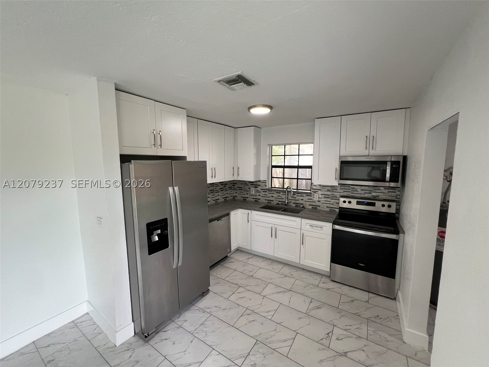 4421 NW 33rd St, Lauderdale Lakes FL 33319