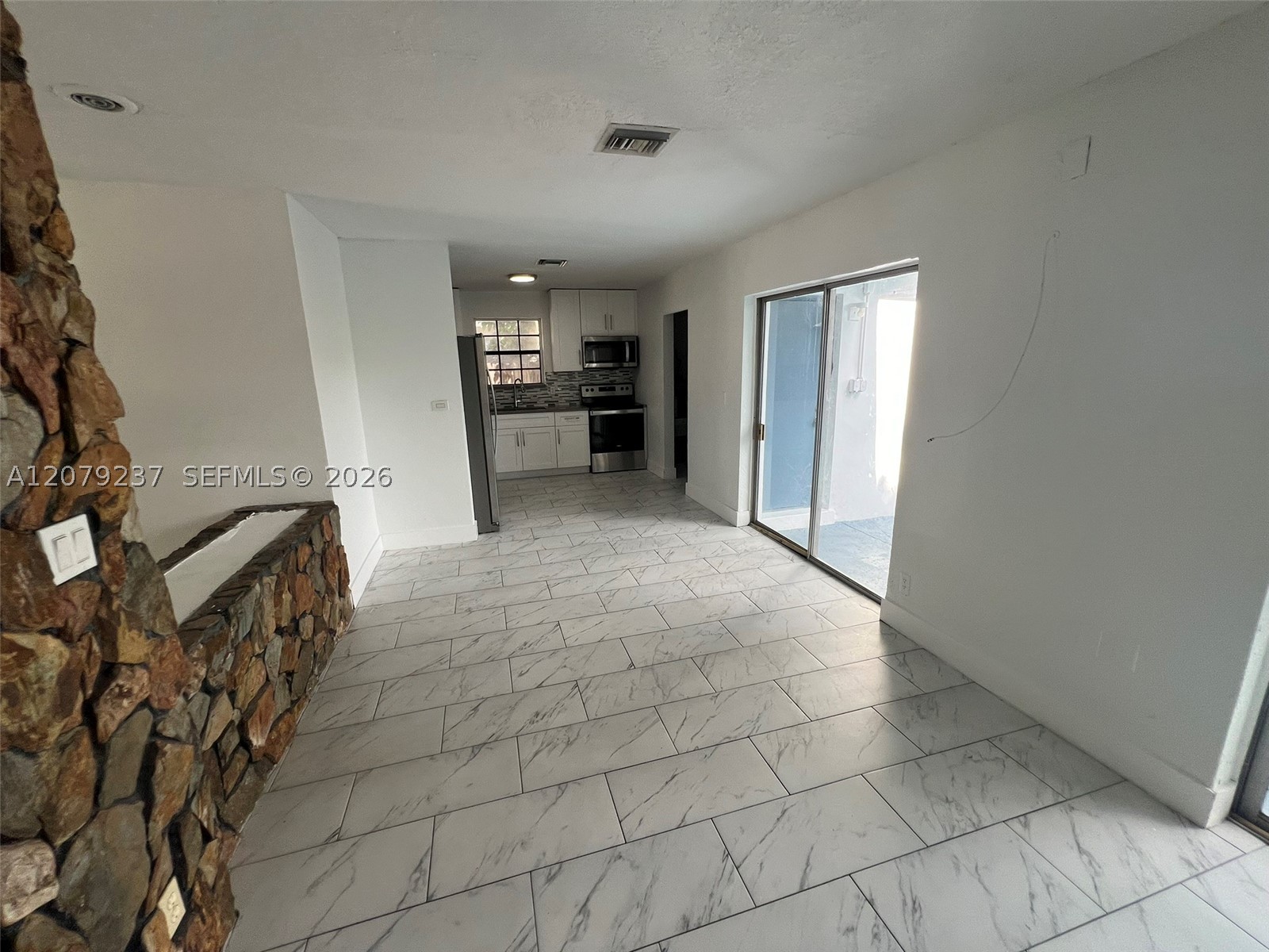 4421 NW 33rd St, Lauderdale Lakes FL 33319