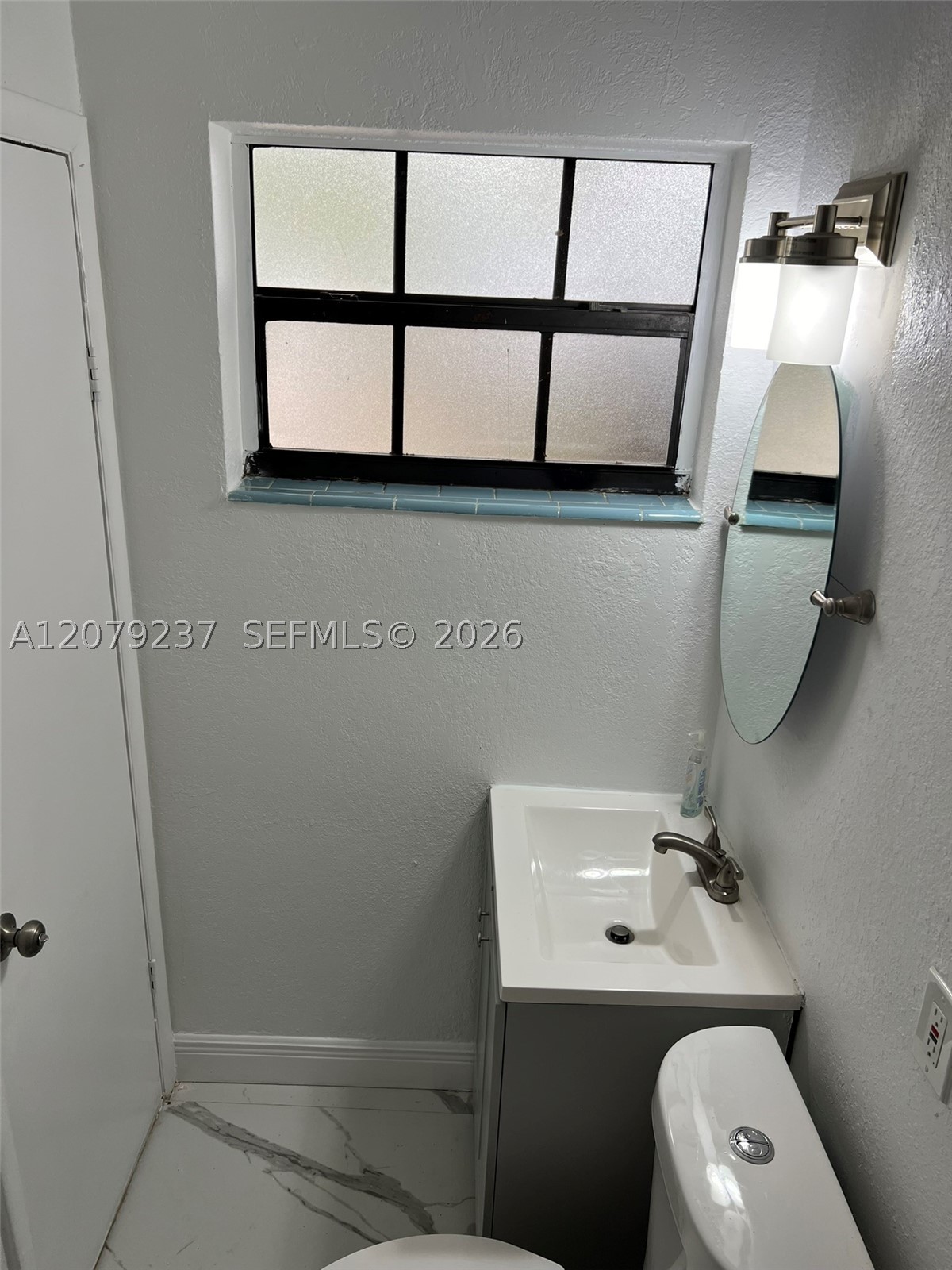 4421 NW 33rd St, Lauderdale Lakes FL 33319