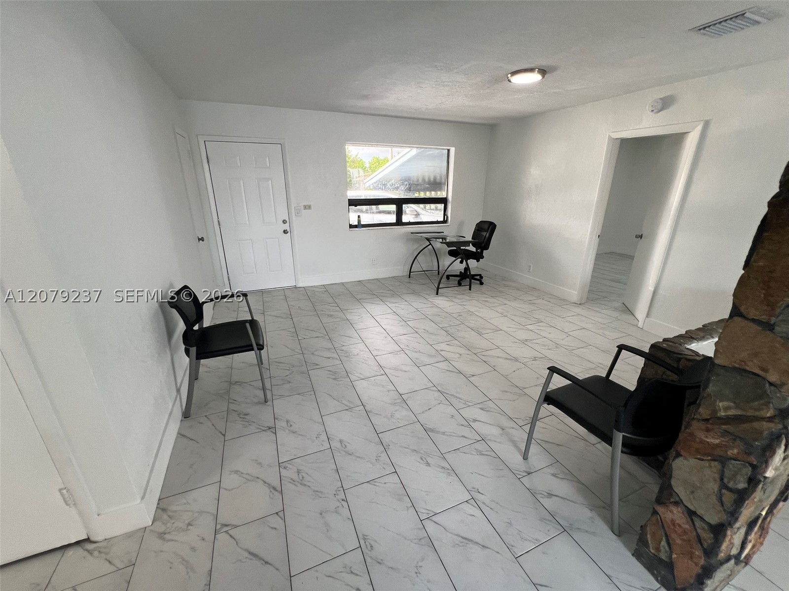 4421 NW 33rd St, Lauderdale Lakes FL 33319