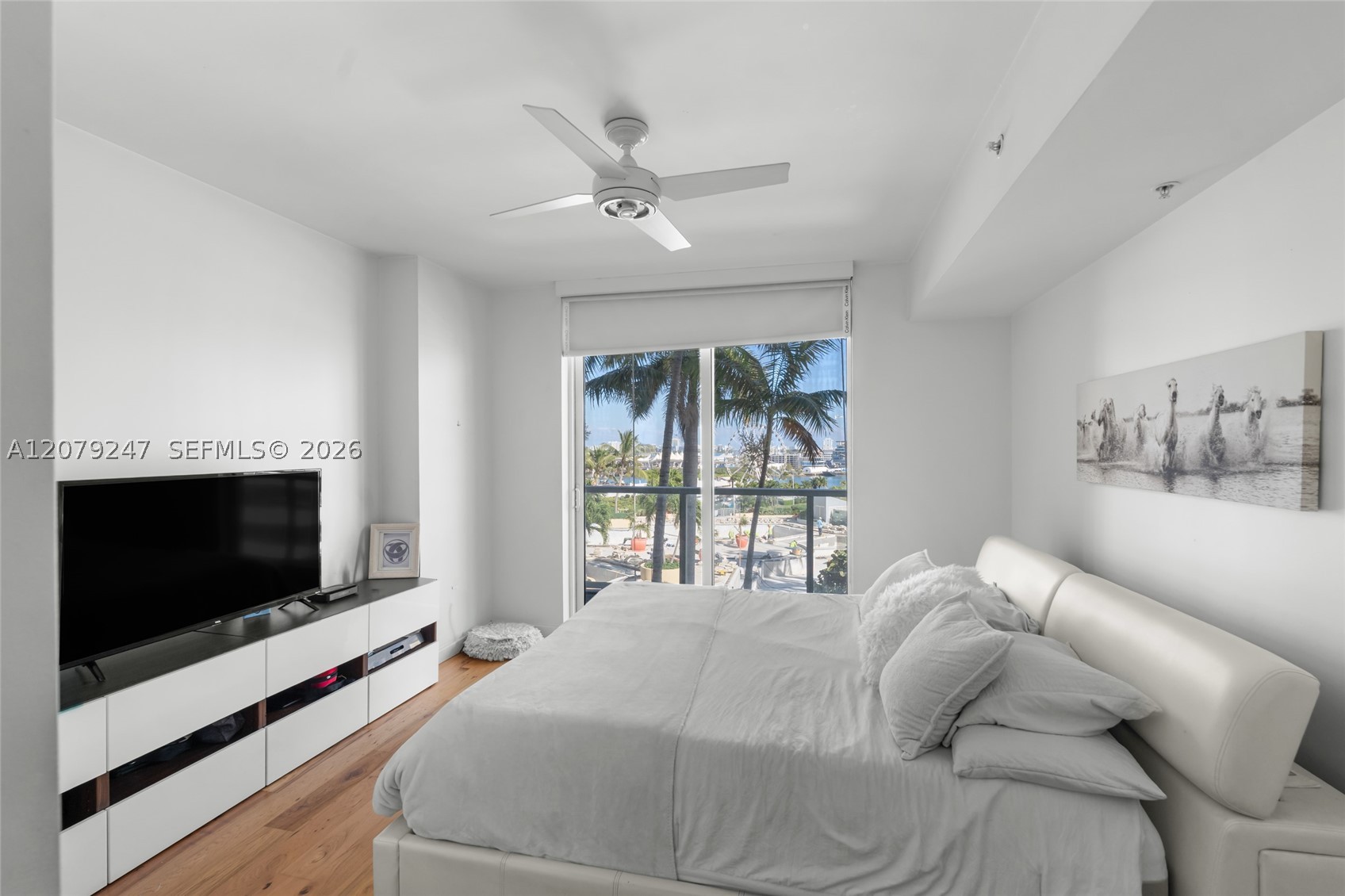 253 NE 2nd St #1007, Miami FL 33132