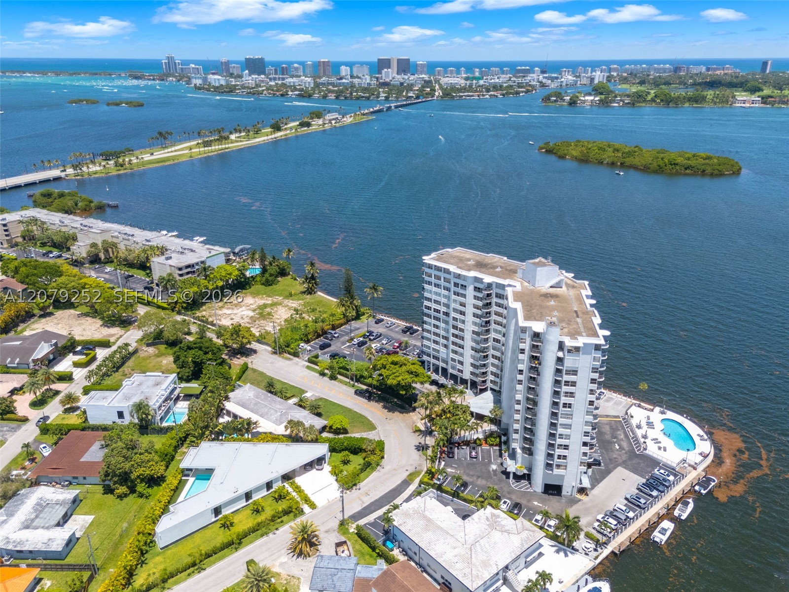 11930 N Bayshore Dr #704, North Miami FL 33181