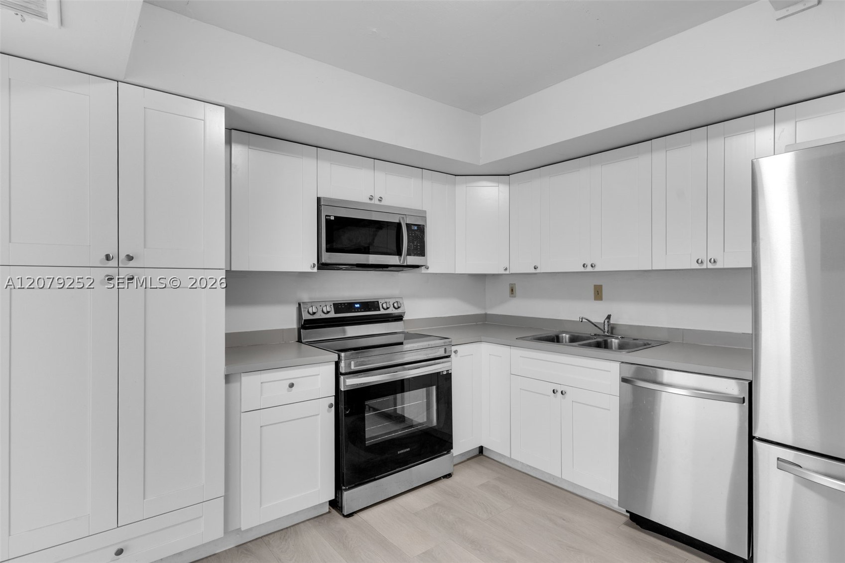11930 N Bayshore Dr #704, North Miami FL 33181