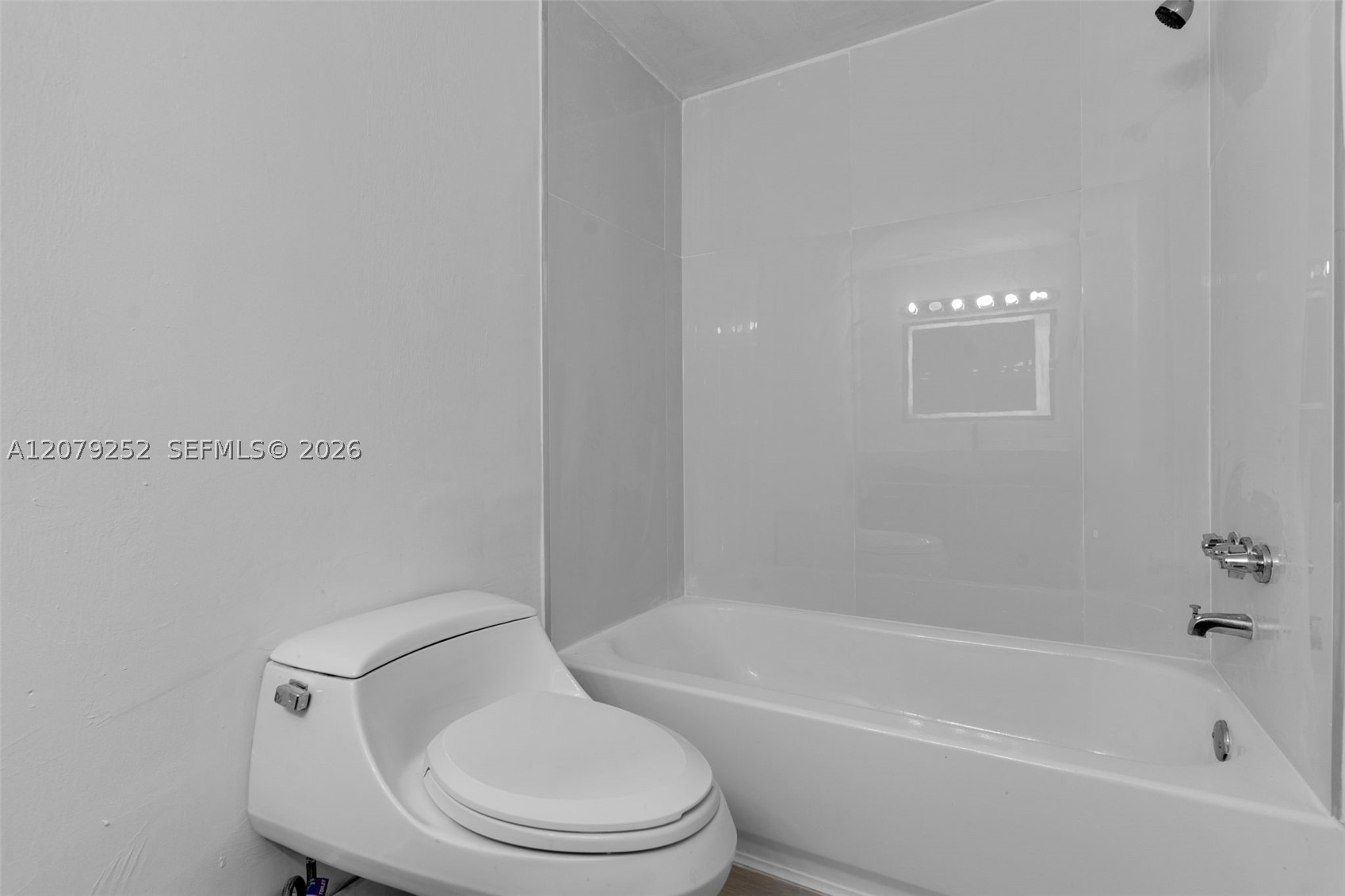 11930 N Bayshore Dr #704, North Miami FL 33181