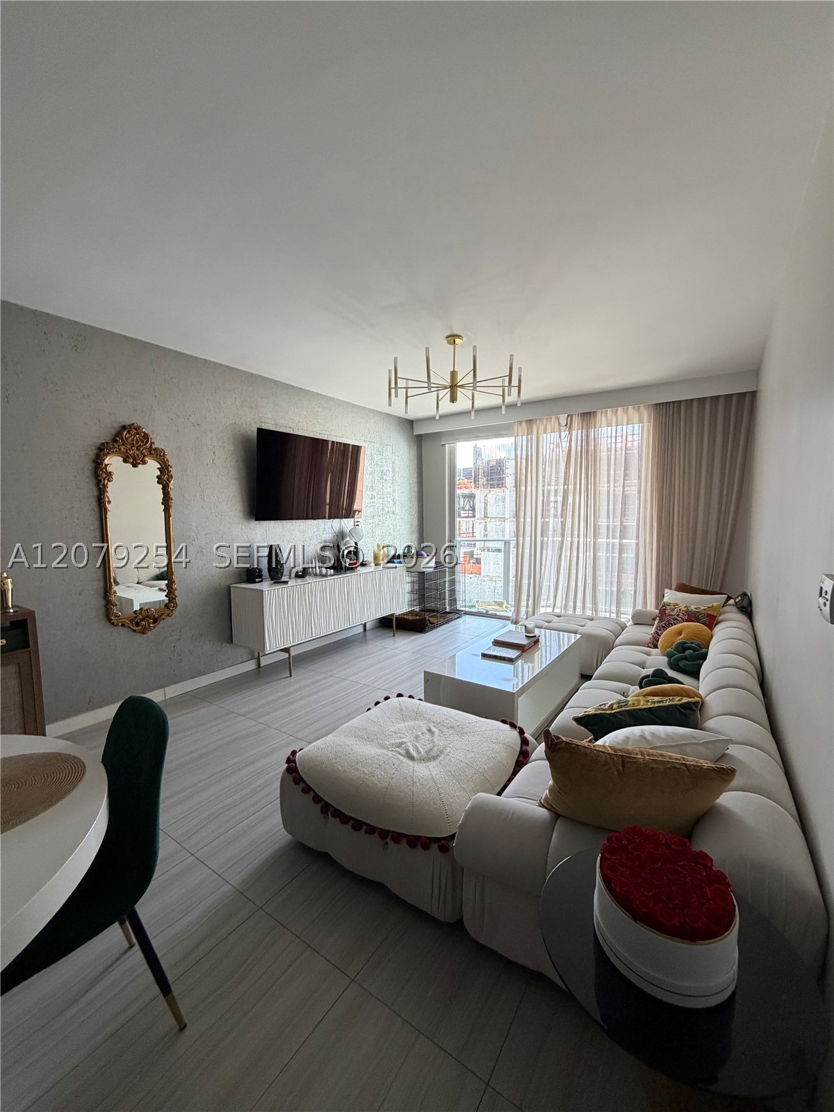 1010 SW 2nd Ave #1601, Miami FL 33130