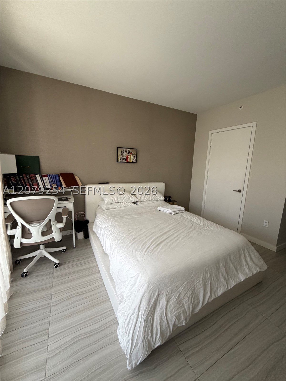 1010 SW 2nd Ave #1601, Miami FL 33130