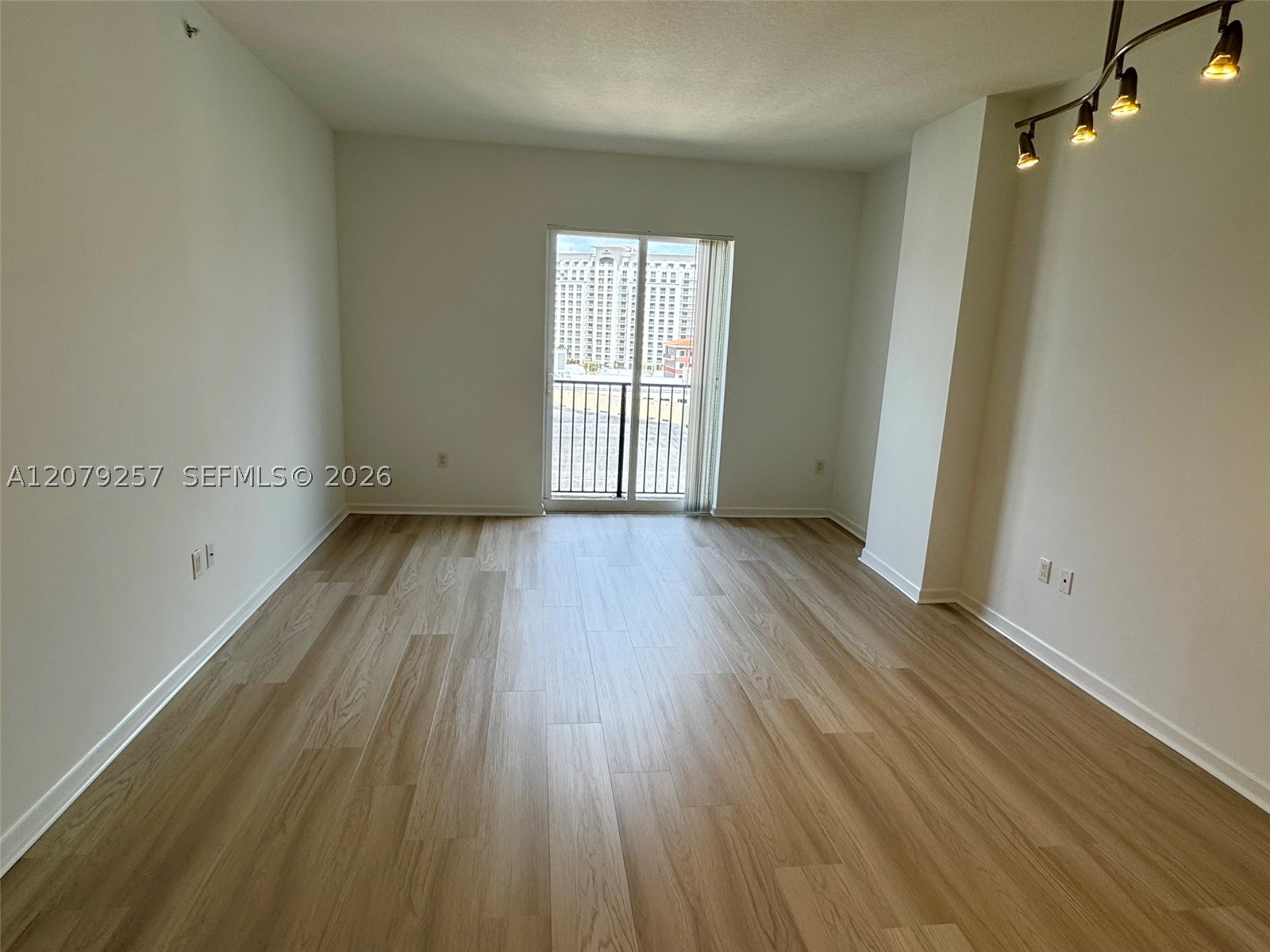 10 Aragon Ave #1008, Coral Gables FL 33134