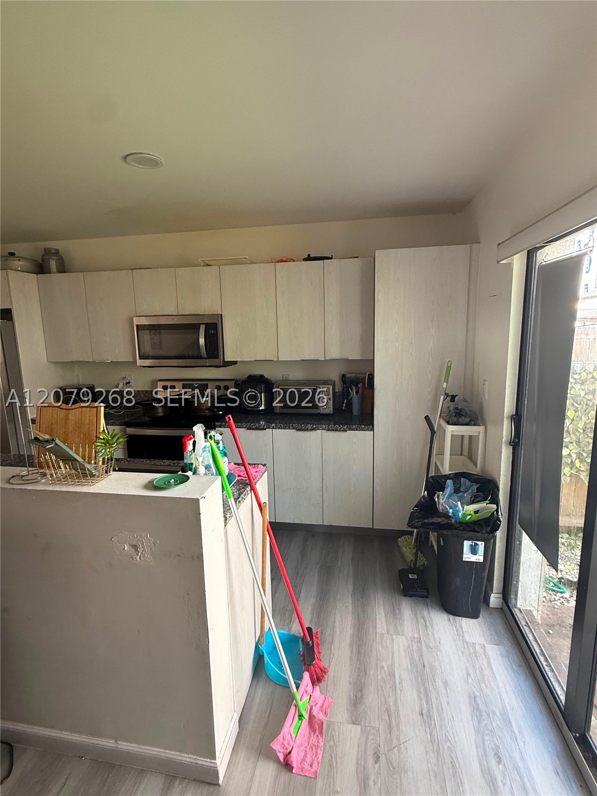 916 NW 8th St #6, Florida City FL 33034